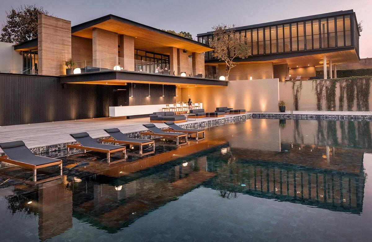 Tara Villa Kanchanaburi Exterior photo